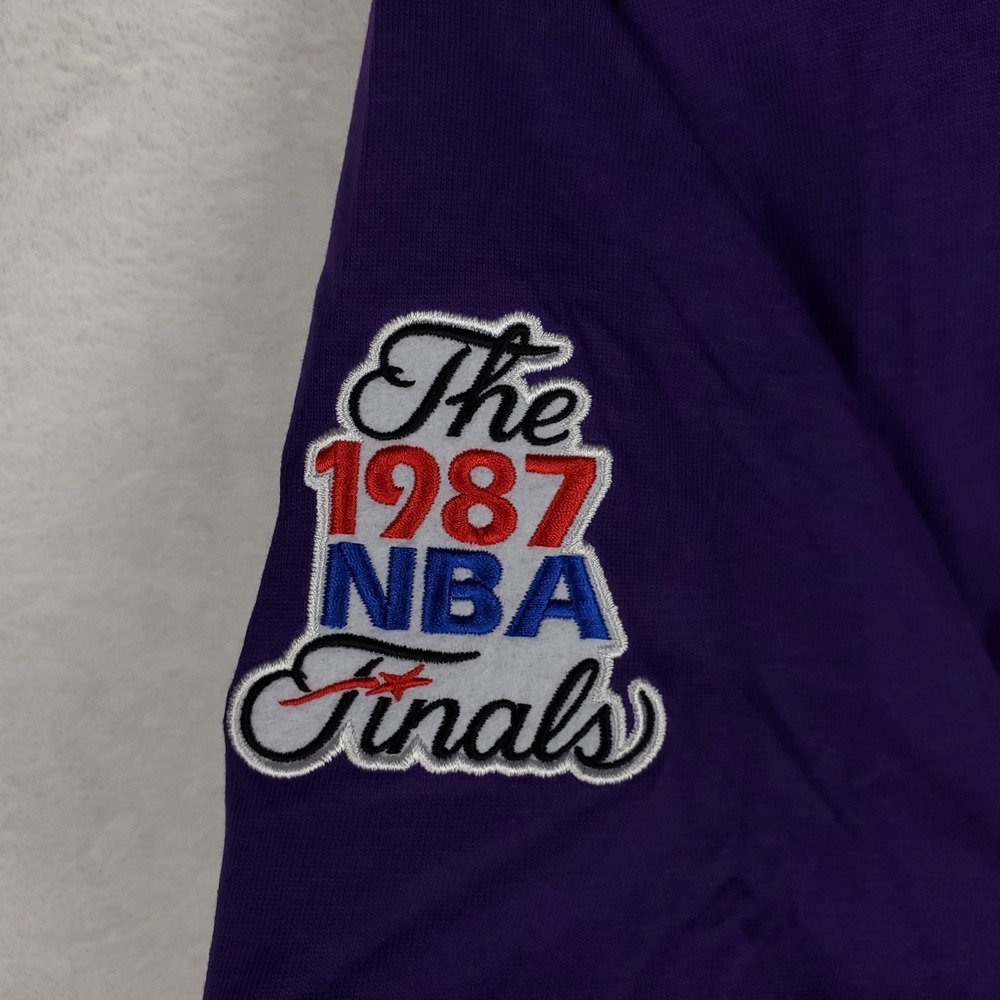 LA Lakers Mitchell & Ness NBA Small Shirt Embroidery Patch on Sleeve Purple NWT - Picture 5 of 10